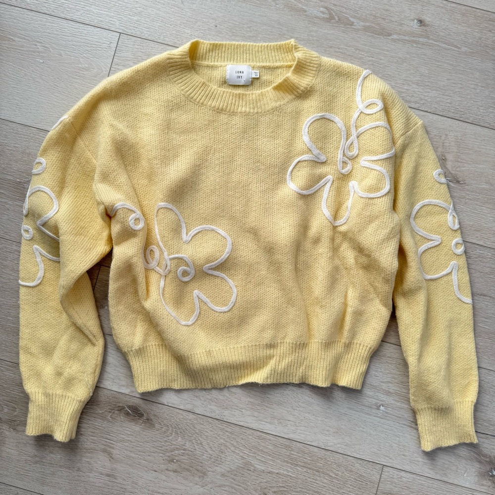 Luna Ivy Yellow Floral Embroidered Sweater